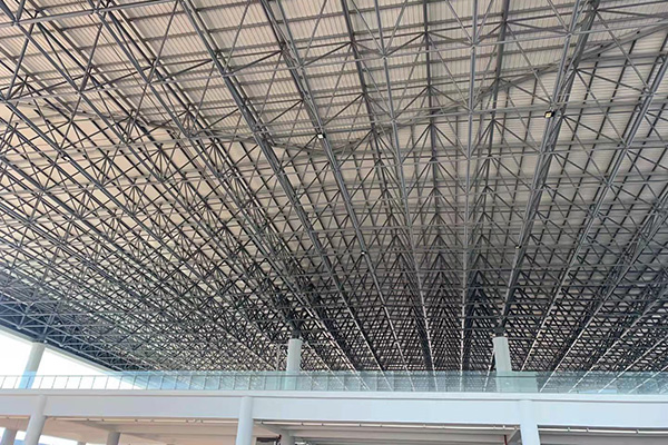 鋼結構每平米造價多少錢?廣州經緯鋼結構告訴您