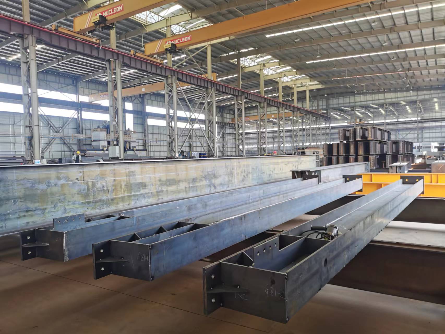 鋼結構網架大棚施工    廣州鋼結構公司選擇廣州經緯鋼結構工程有限公司  咨詢電話：13925156722