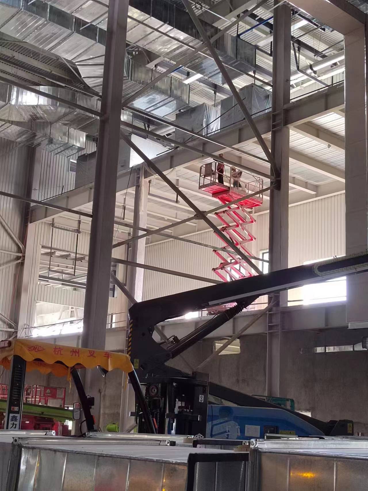 鋼結構有什么樣的性價比! 廣東鋼結構公司選擇廣州經緯鋼結構工程有限公司 咨詢電話:13925156722